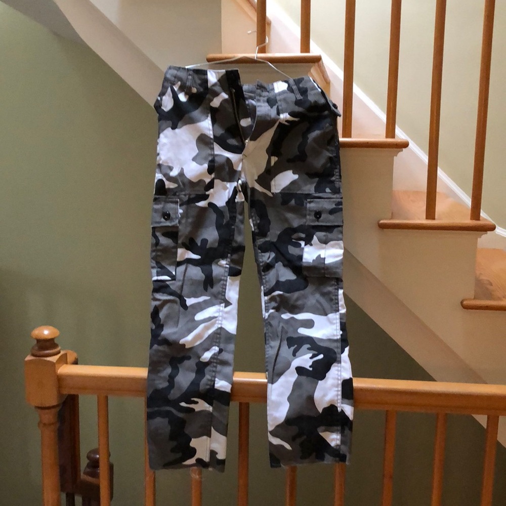 Camouflage/cargo cut off pants